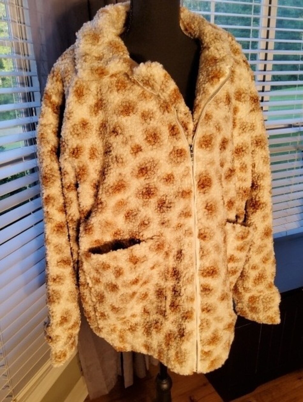Storia Sherpa Lined Jacket Leopard Print NIP Medium Zip Up